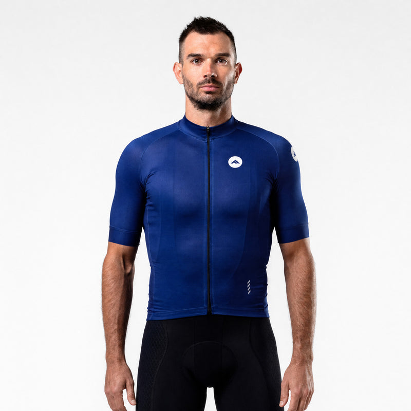 Moški kolesarski dres Minimalist Navy – pogled od spredaj