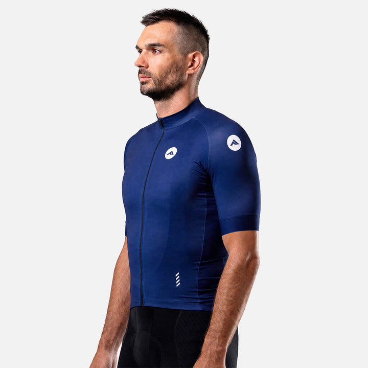 Moški kolesarski dres Minimalist Navy – pogled pod kotom